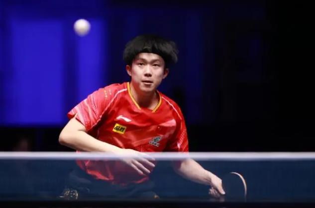 从管理层的 从管理层的